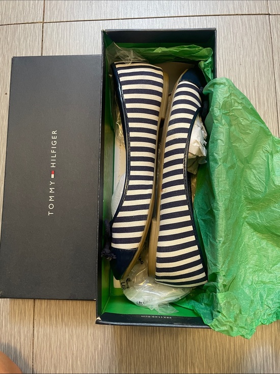 Tommy Hilfiger Shoes - Tommy Hilfiger Flats - Size , with box